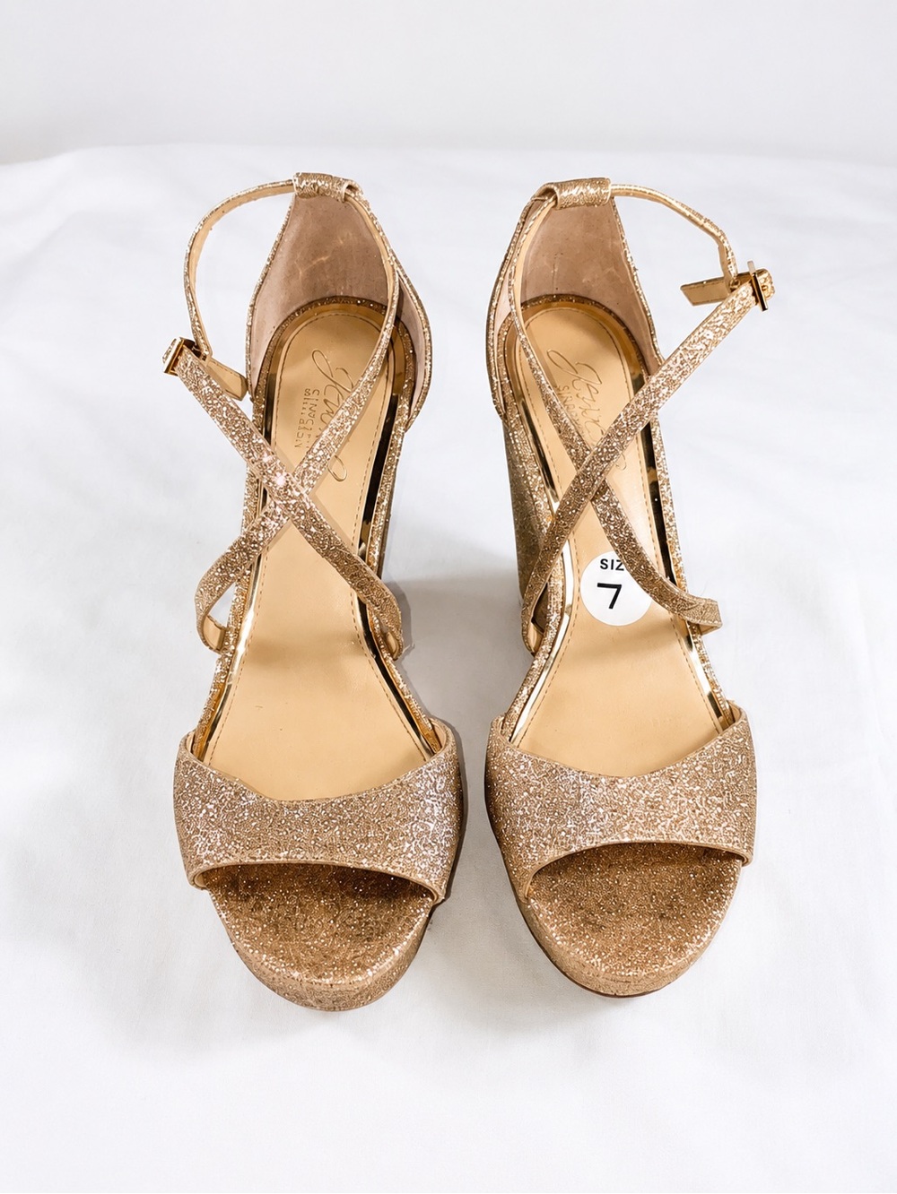 Jewel Badgley Mischka Averie size 7 strappy platform wedge sandals gold glitter